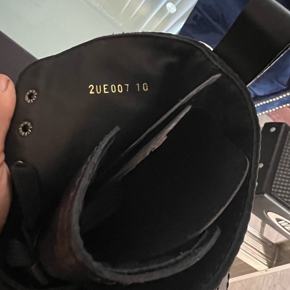 Color is black. Not used. Size 10 brand Prada - Picture 5 of 9